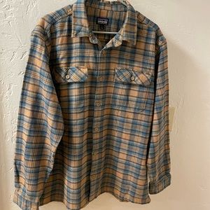 Patagonia flannel size L